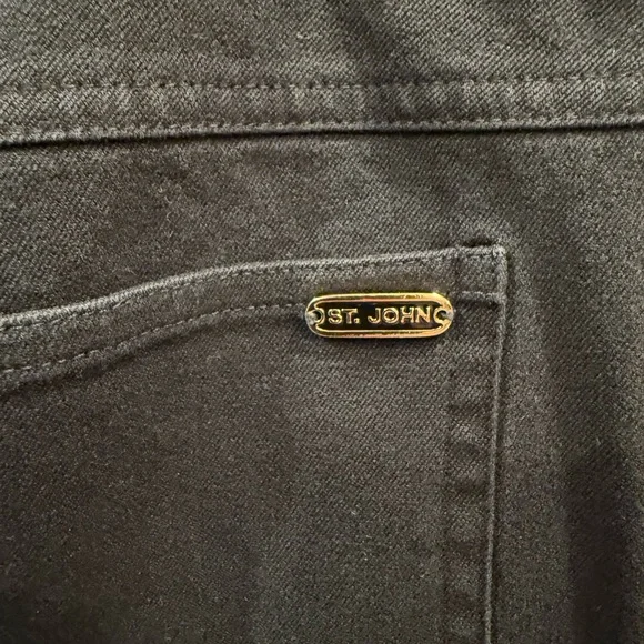 St. John Black Straight Leg Women's Jeans - Picture 3 of 6